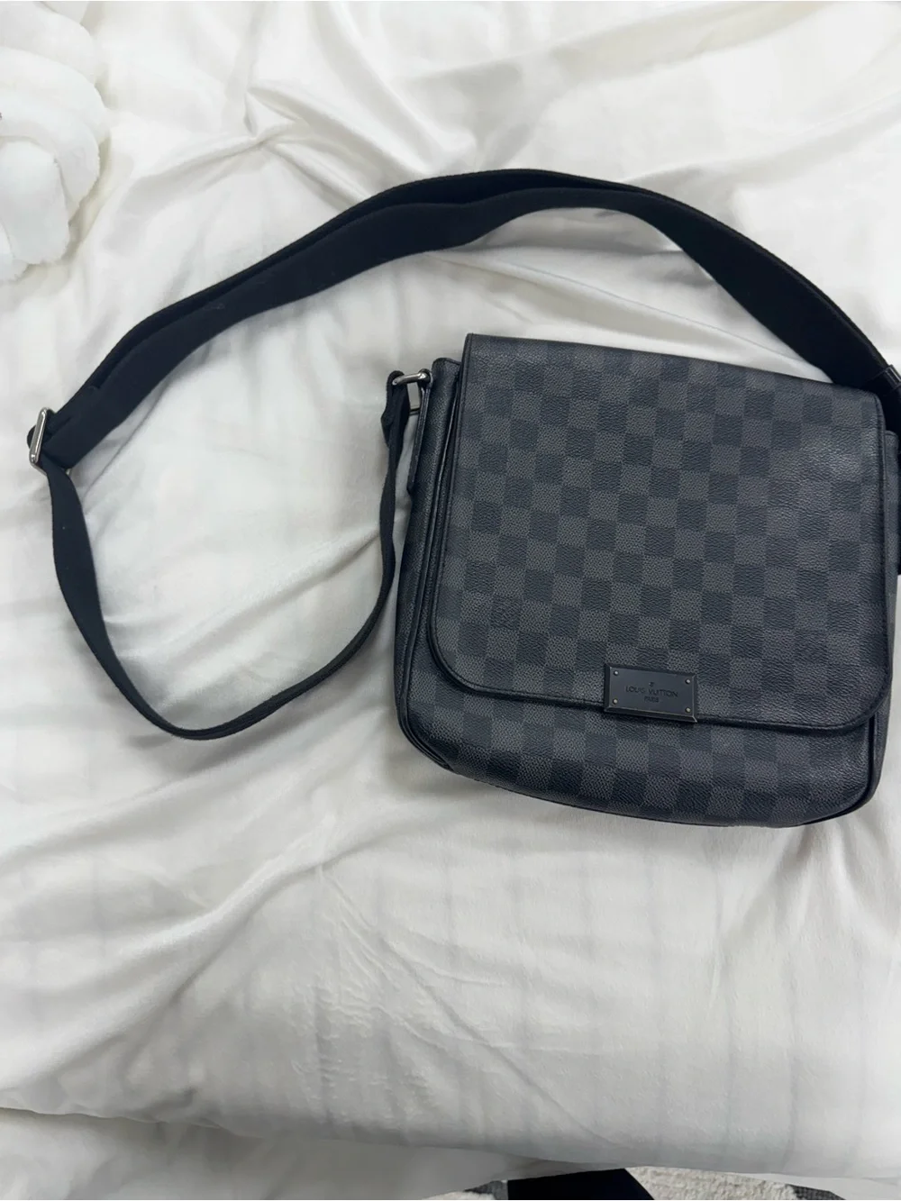 Louis Vuitton Black and Gray Damier Canvas Messenger Bag